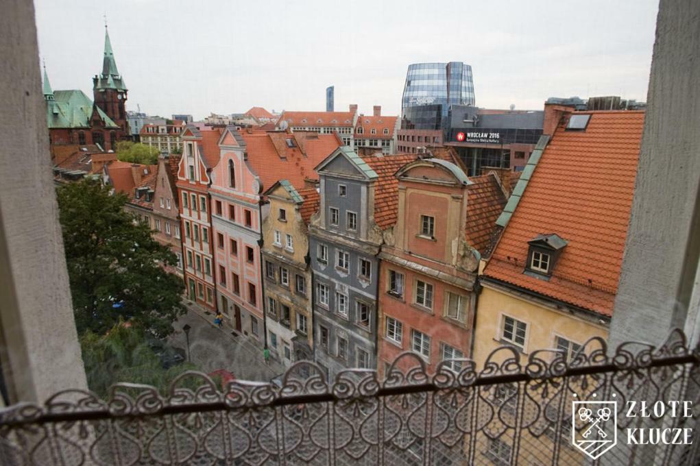 Apartment Roof Top View *